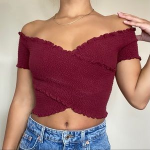 HOLLISTER cross body, smocked crop top